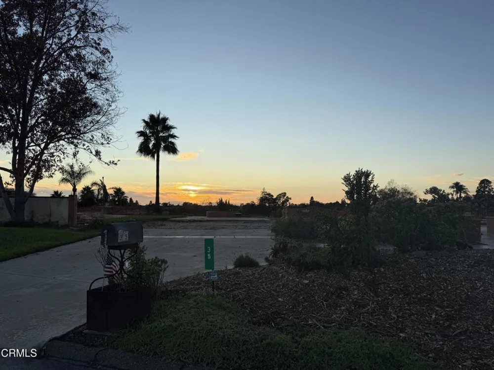 35 Estaban Drive Camarillo, CA 93010