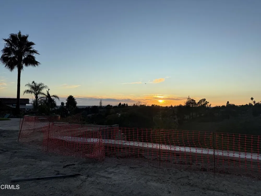 35 Estaban Drive Camarillo, CA 93010