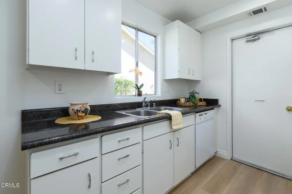 24121 Village 24 Camarillo, CA 93012