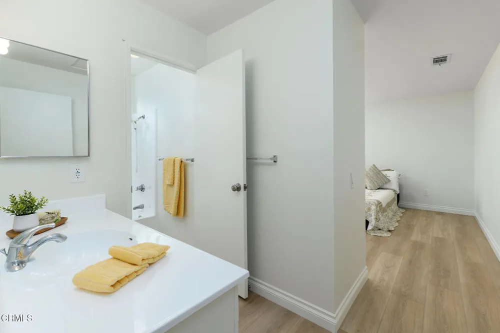 24121 Village 24 Camarillo, CA 93012