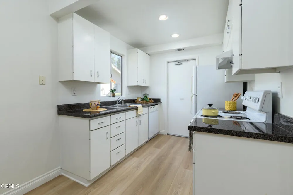 24121 Village 24 Camarillo, CA 93012