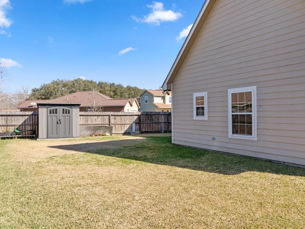 4404 Cardinal Drive Bay City, TX 77414