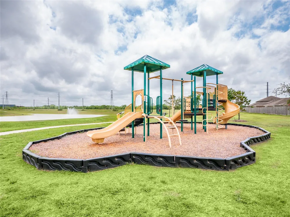 8118 Coral Drive Texas City, TX 77591