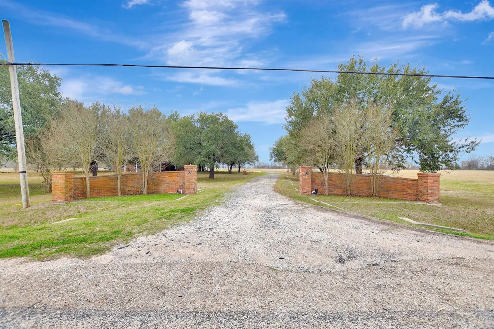 9310 S Business 6 Navasota, TX 77868