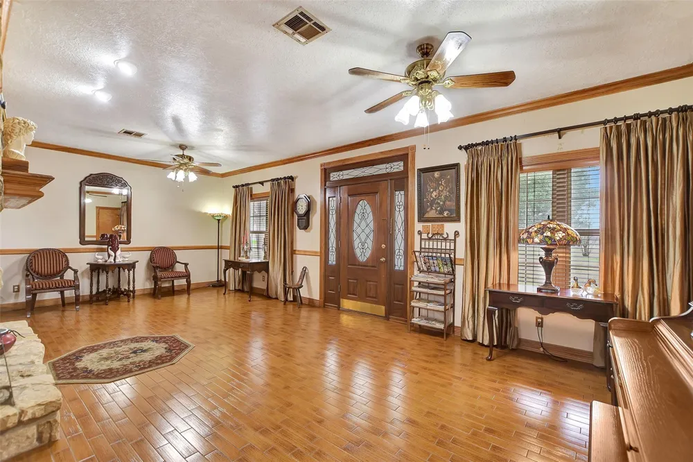 9310 S Business 6 Navasota, TX 77868