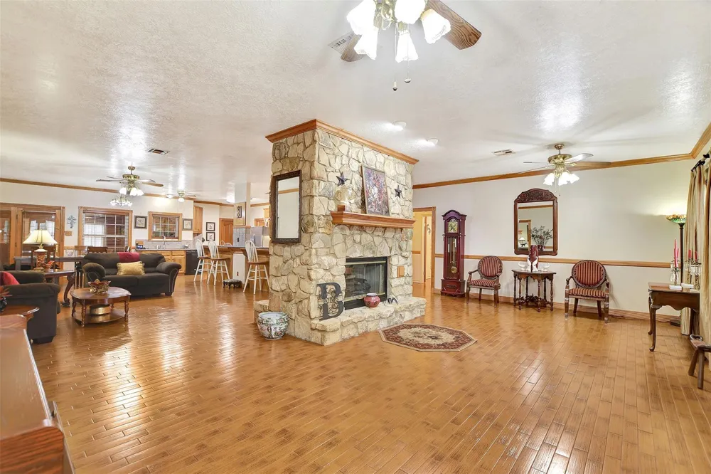 9310 S Business 6 Navasota, TX 77868