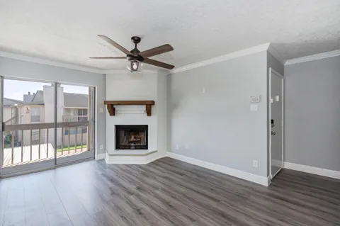 3919 Fairmont Parkway #238