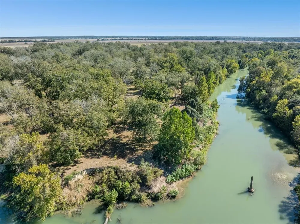 5201 US Highway 90A W Gonzales, TX 78629