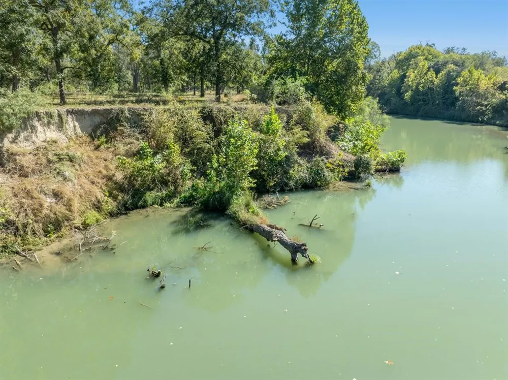 5201 US Highway 90A W Gonzales, TX 78629