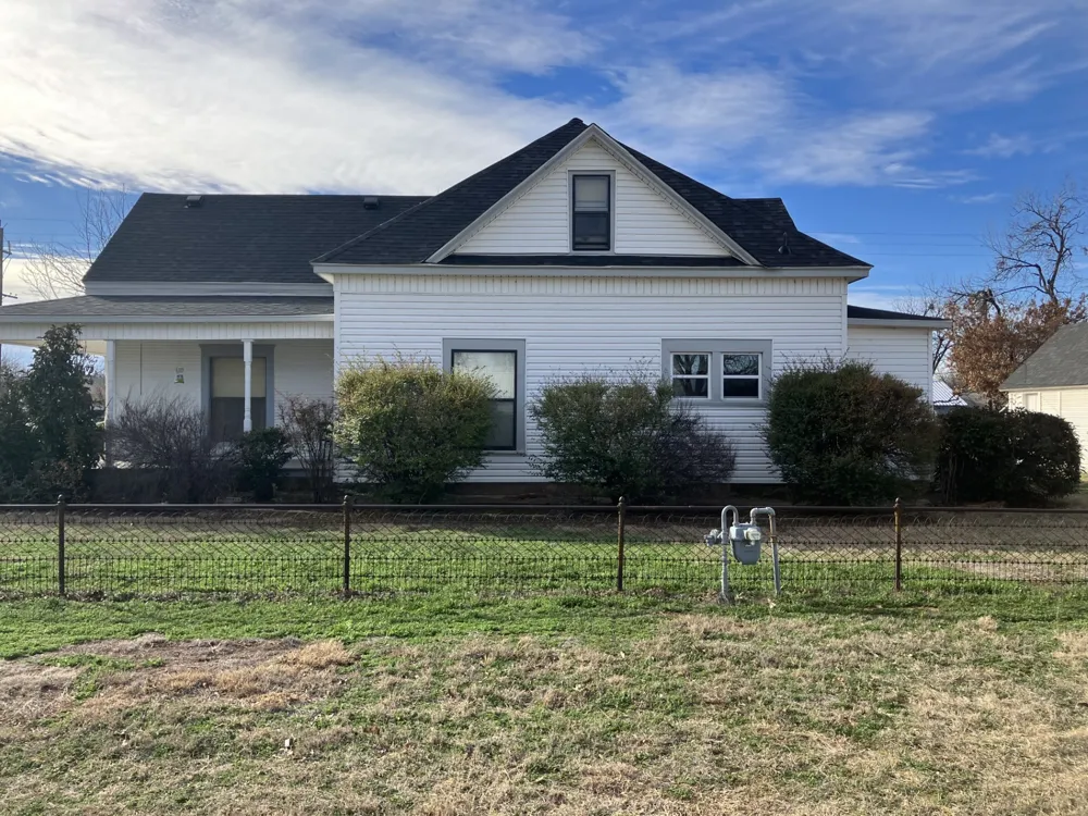 109 Foley Street Seymour, TX 76380