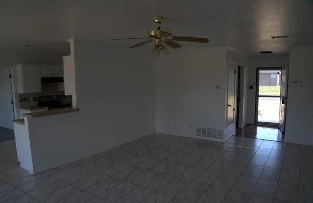 401 James Loop Killeen, TX 76542