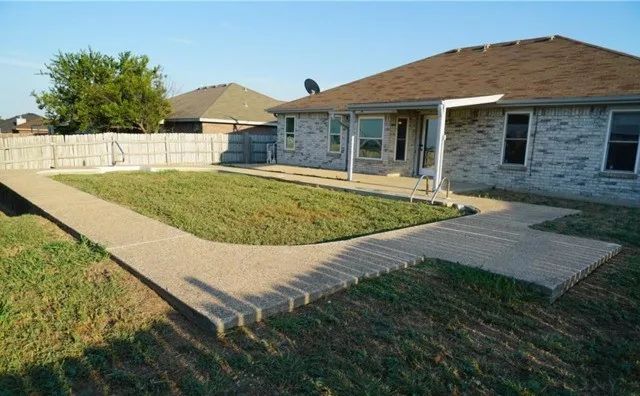 401 James Loop Killeen, TX 76542