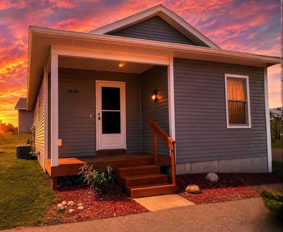 1040 Umber Drive Garfield Charter Township, MI 49696