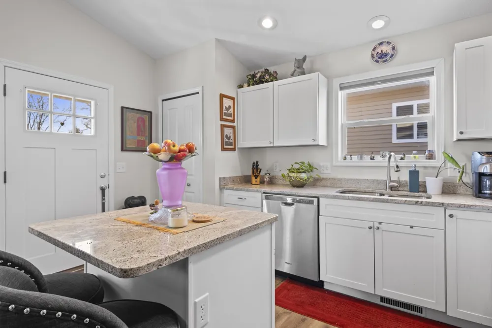 1040 Umber Drive Garfield Charter Township, MI 49696