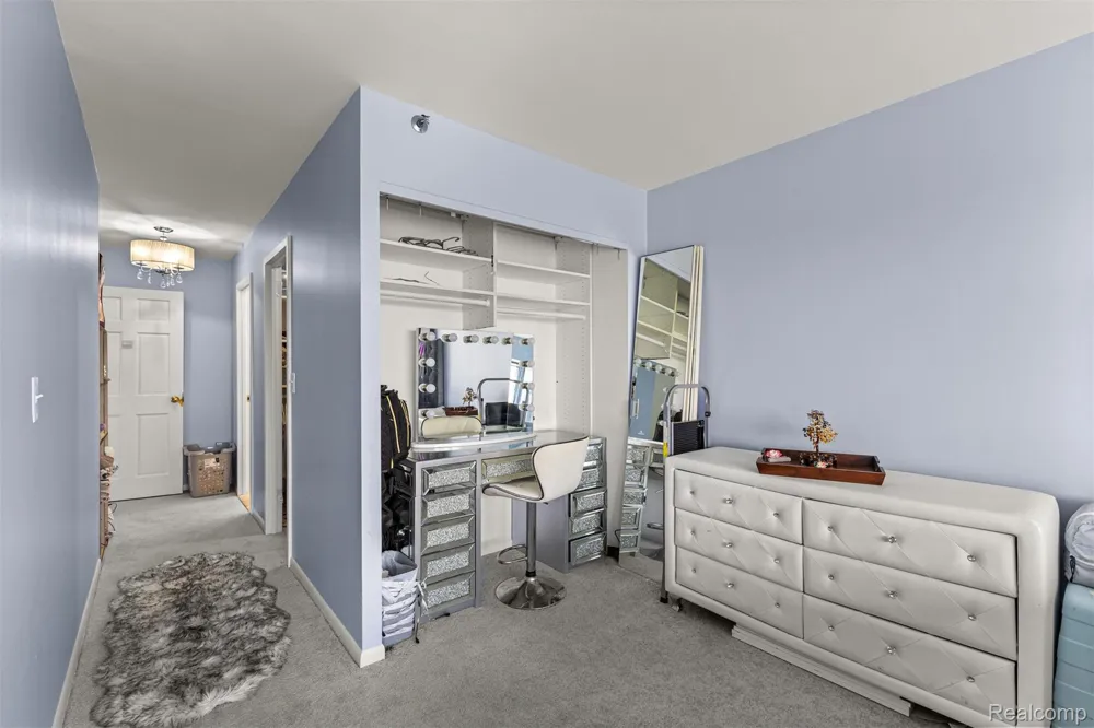 5000 Town Center #1503 Southfield City, MI 48075