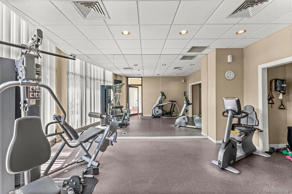 5000 Town Center #1503 Southfield City, MI 48075
