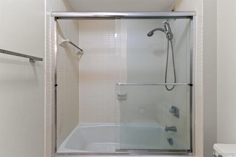 5000 Town Center #1503 Southfield City, MI 48075