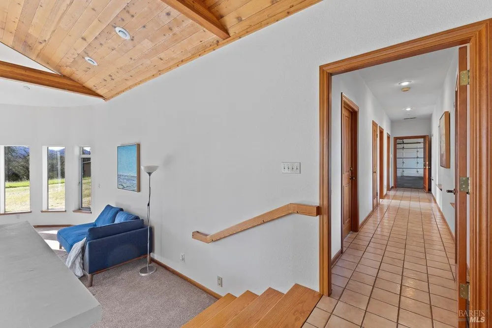 910 Lytton Springs Road Healdsburg, CA 95448
