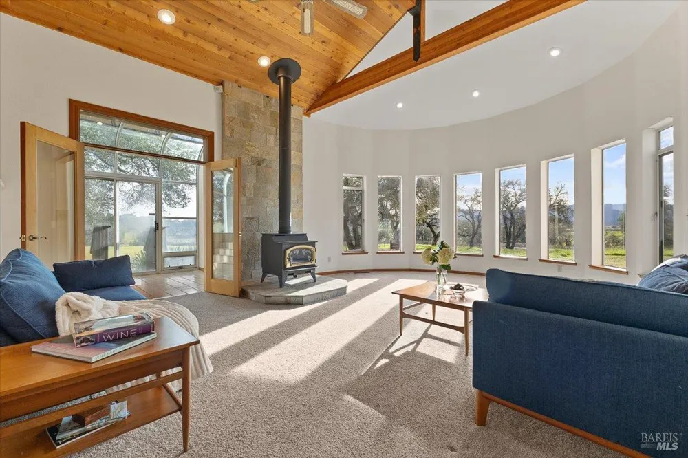 910 Lytton Springs Road Healdsburg, CA 95448