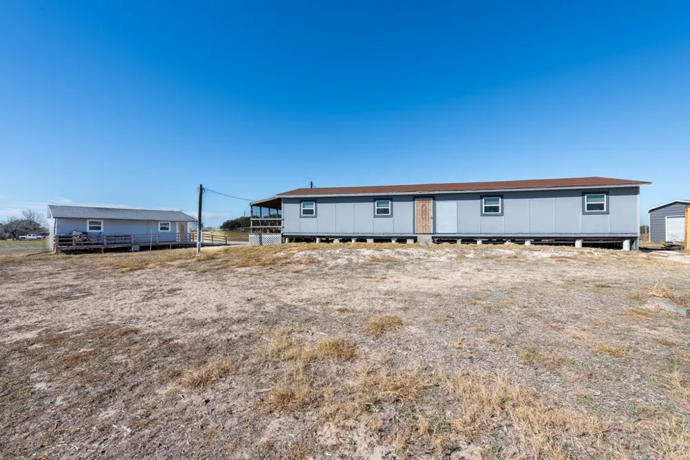 147 Lago Drive Sandia, TX 78383