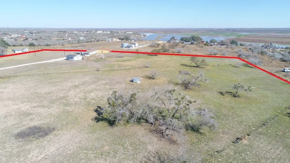 147 Lago Drive Sandia, TX 78383