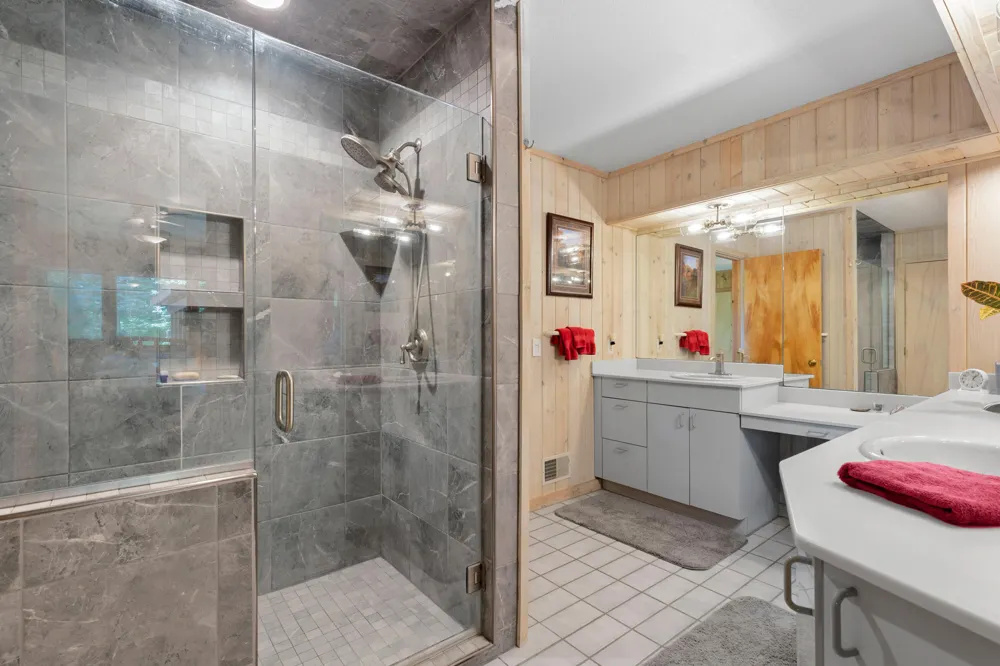 100 W Adams Road Farwell, MI 48622