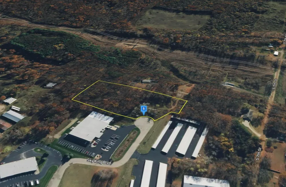 3883 Sky King Boulevard Kalamazoo, MI 49009