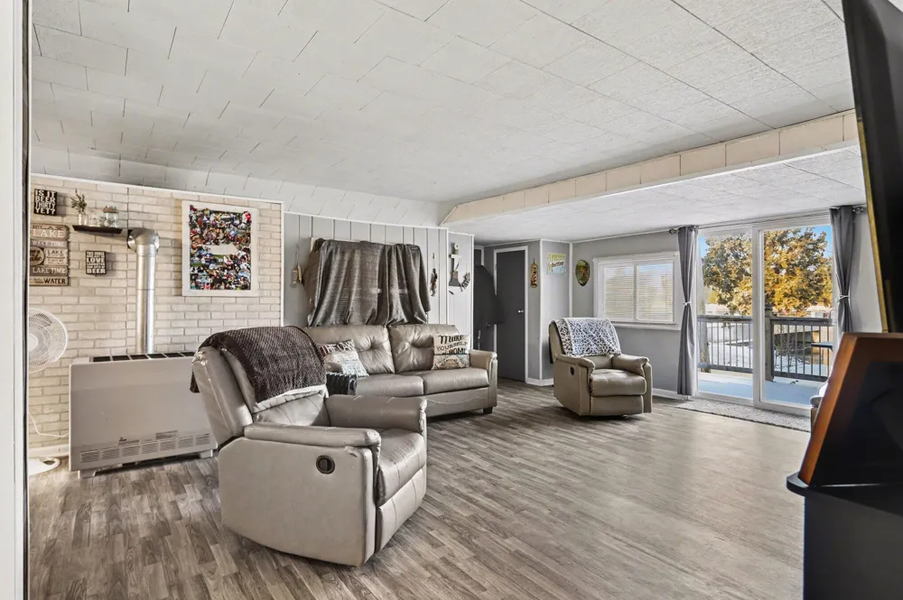 31908 Decker Road Colon, MI 49040