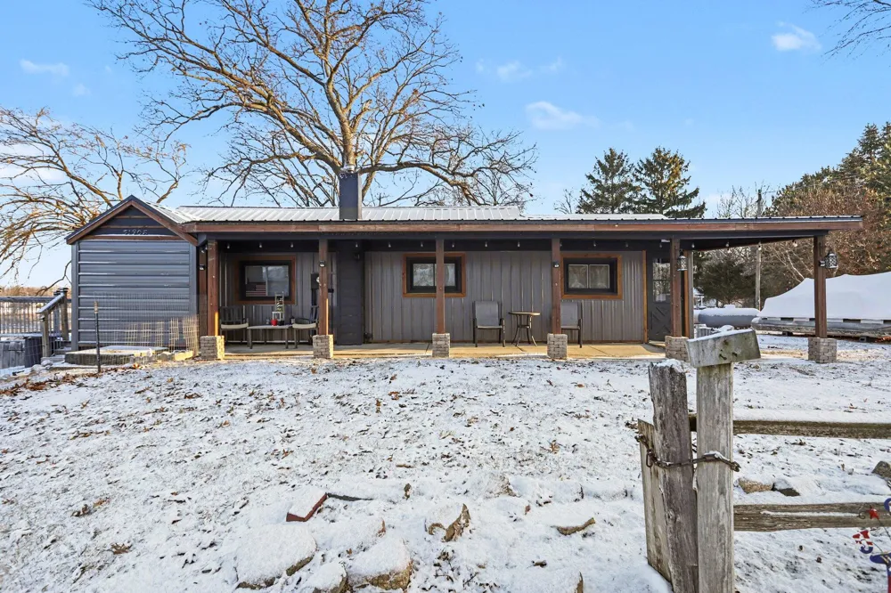 31908 Decker Road Colon, MI 49040