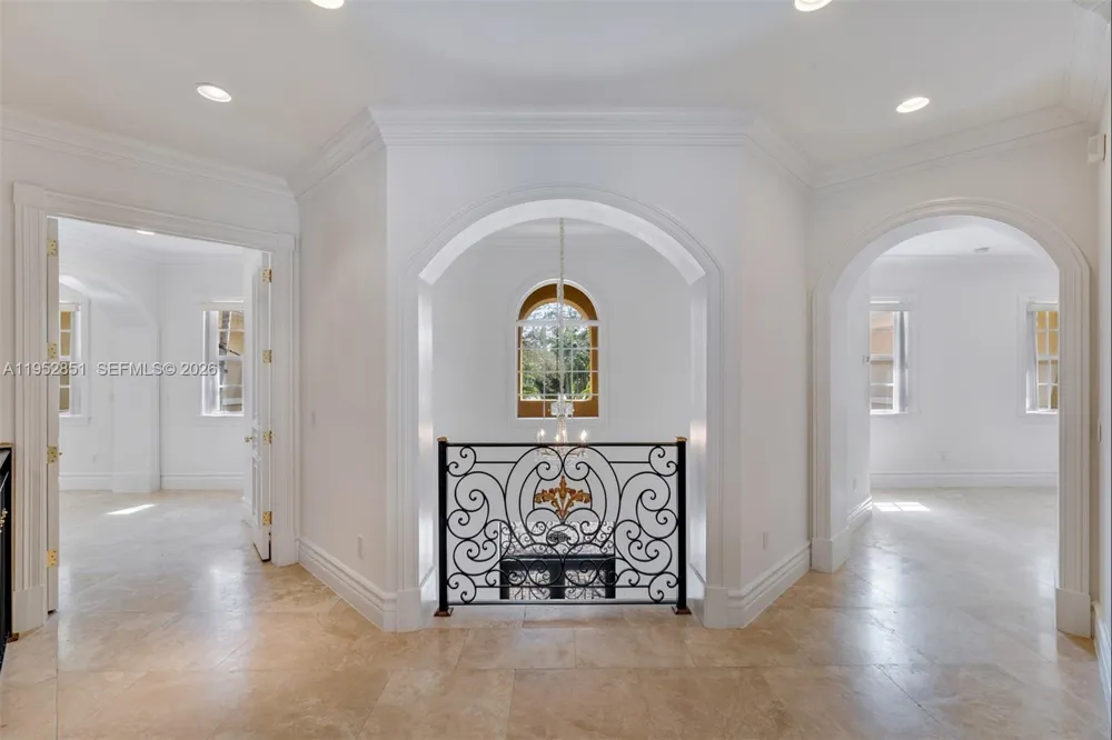 6025 SW 108th St Pinecrest, FL 33156