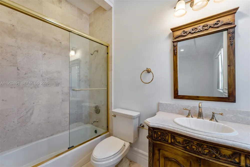 6025 SW 108th St Pinecrest, FL 33156