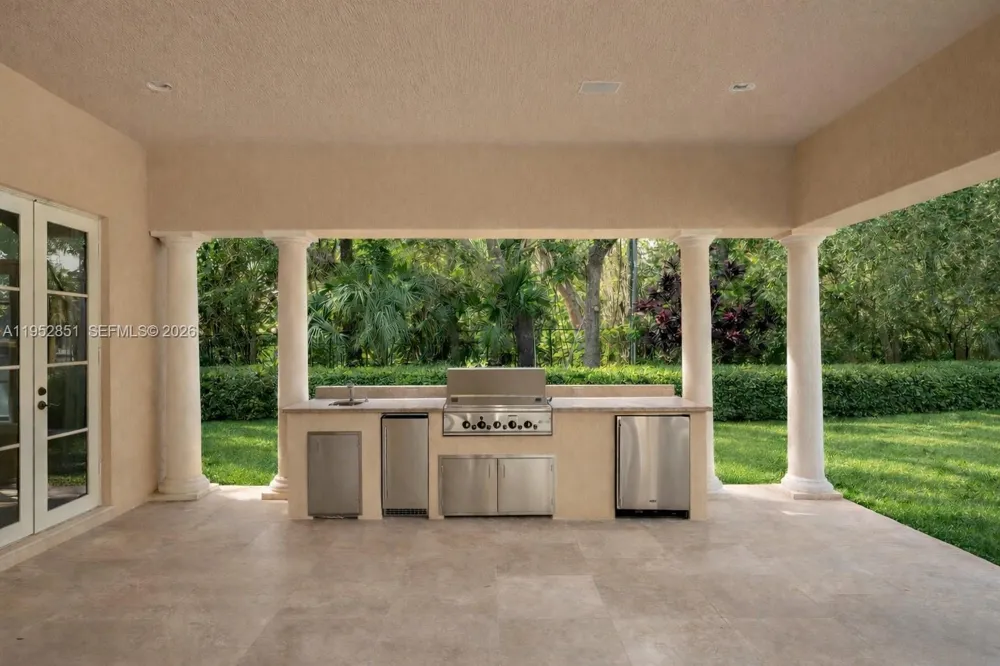 6025 SW 108th St Pinecrest, FL 33156