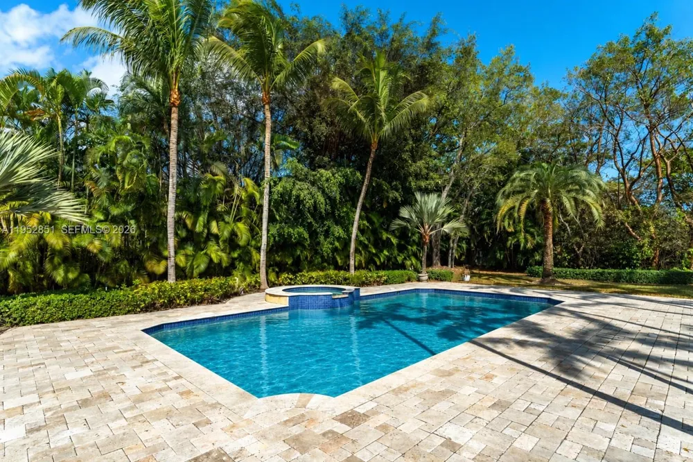 6025 SW 108th St Pinecrest, FL 33156