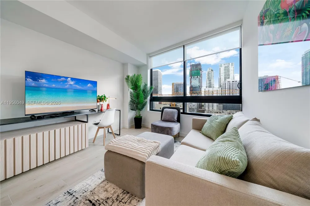225 Miami Ave #1707 Miami, FL 33128