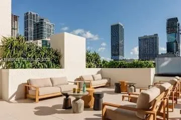 225 Miami Ave #1707 Miami, FL 33128