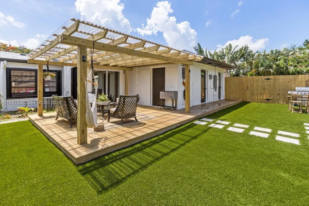 1512 NW 4th Ave Fort Lauderdale, FL 33311