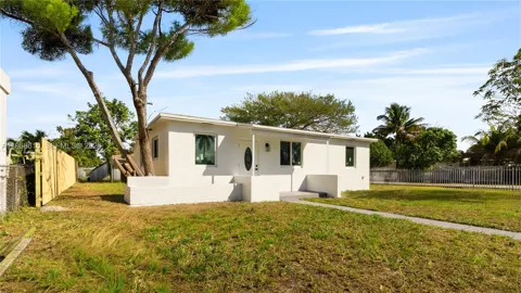 1735 NW 126th St