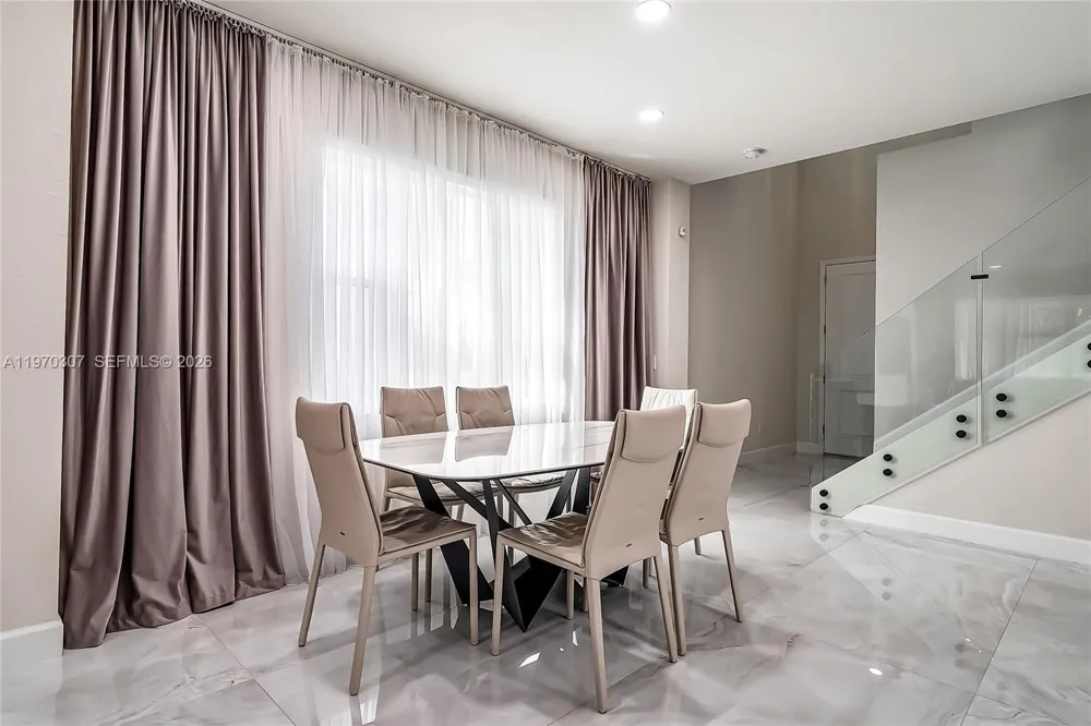 4566 Ficus St Hollywood, FL 33021