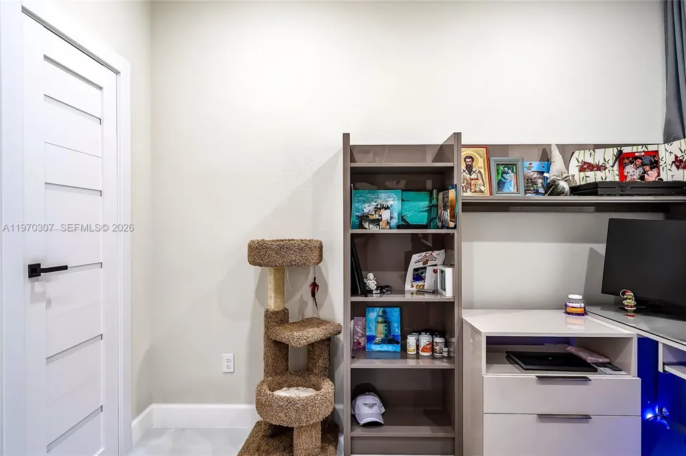 4566 Ficus St Hollywood, FL 33021