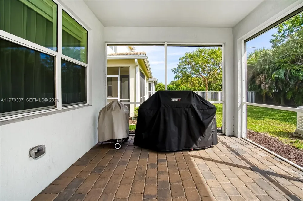 4566 Ficus St Hollywood, FL 33021