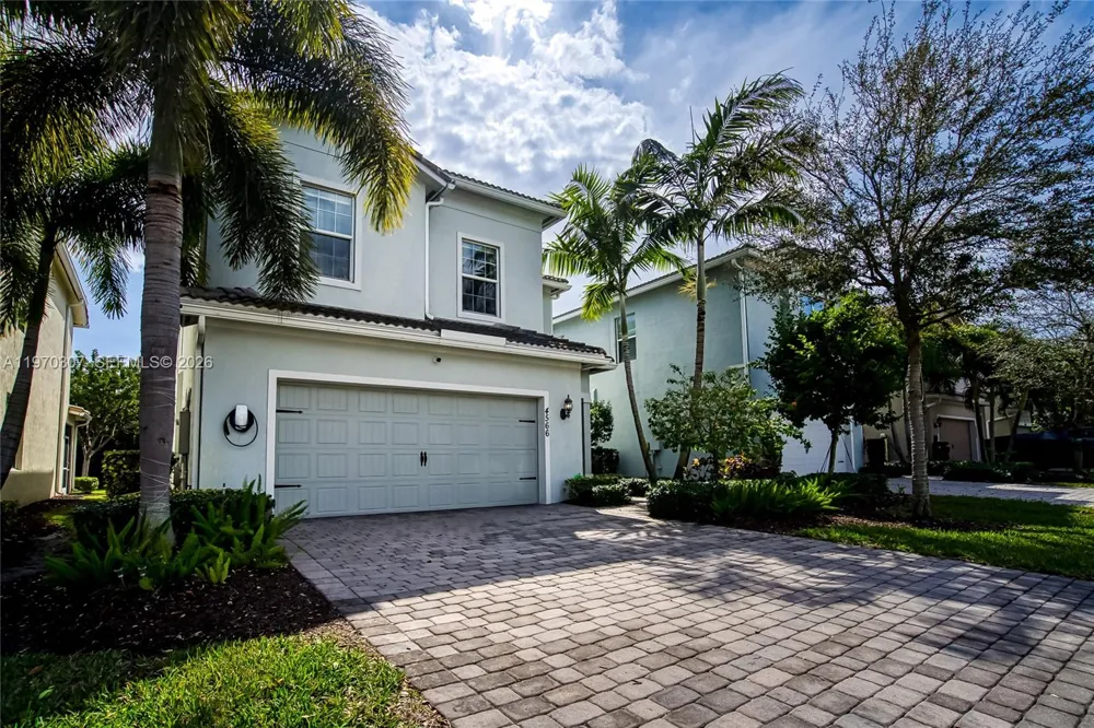 4566 Ficus St Hollywood, FL 33021
