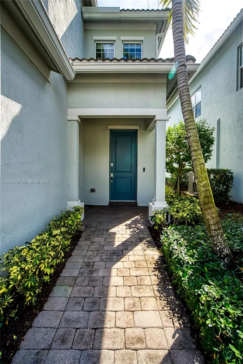 4566 Ficus St Hollywood, FL 33021