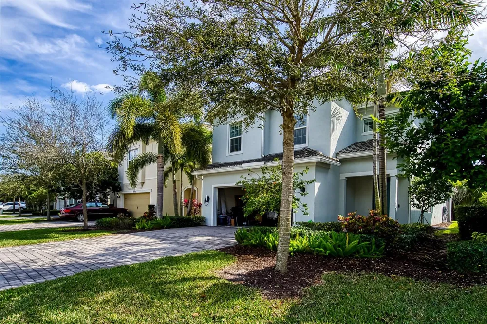 4566 Ficus St Hollywood, FL 33021