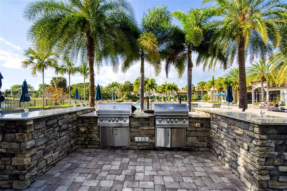 4566 Ficus St Hollywood, FL 33021