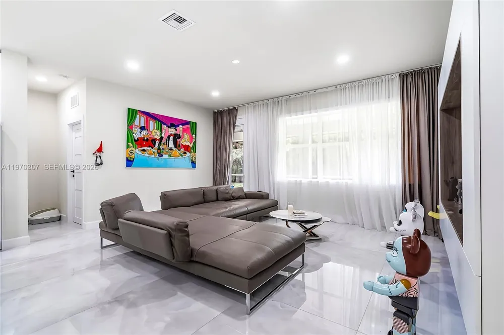 4566 Ficus St Hollywood, FL 33021