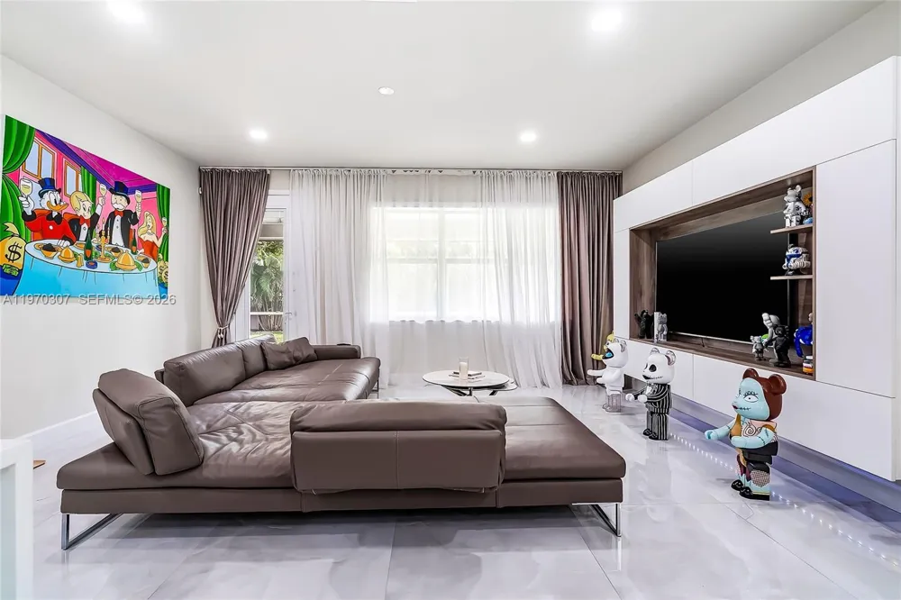 4566 Ficus St Hollywood, FL 33021