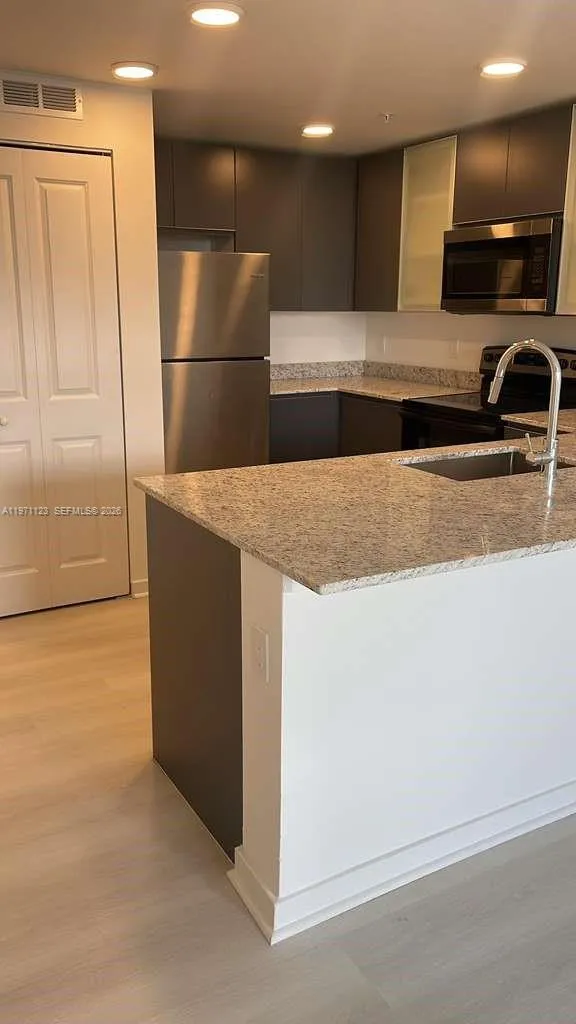 5587 MILLENIA PARK BLVD #111 Orlando, FL 32839