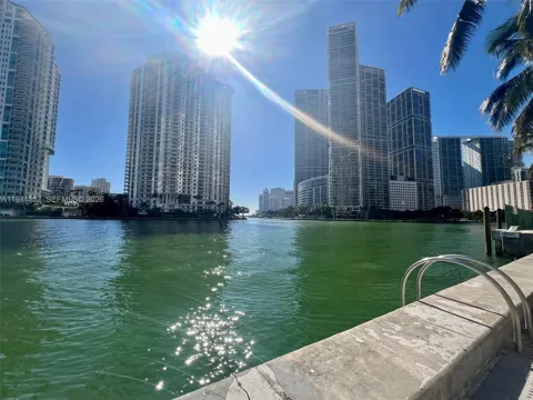300 S Biscayne Blvd #PH-3907