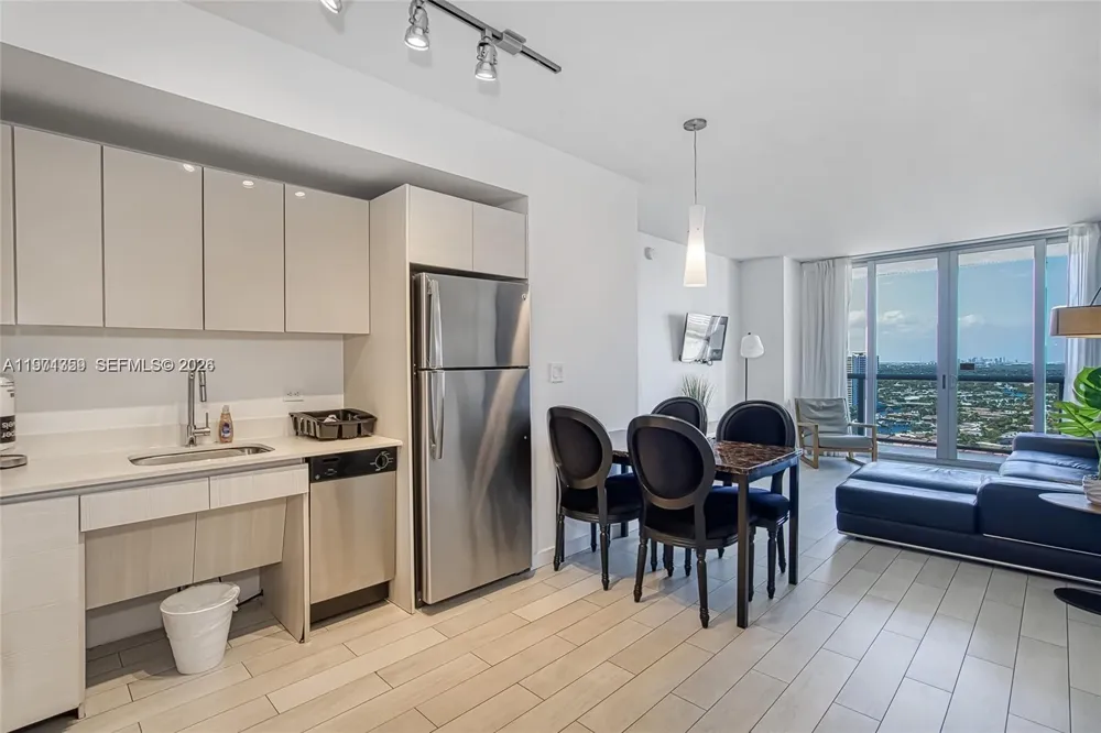 2602 E Hallandale Beach Blvd #R2304 Hallandale Beach, FL 33009