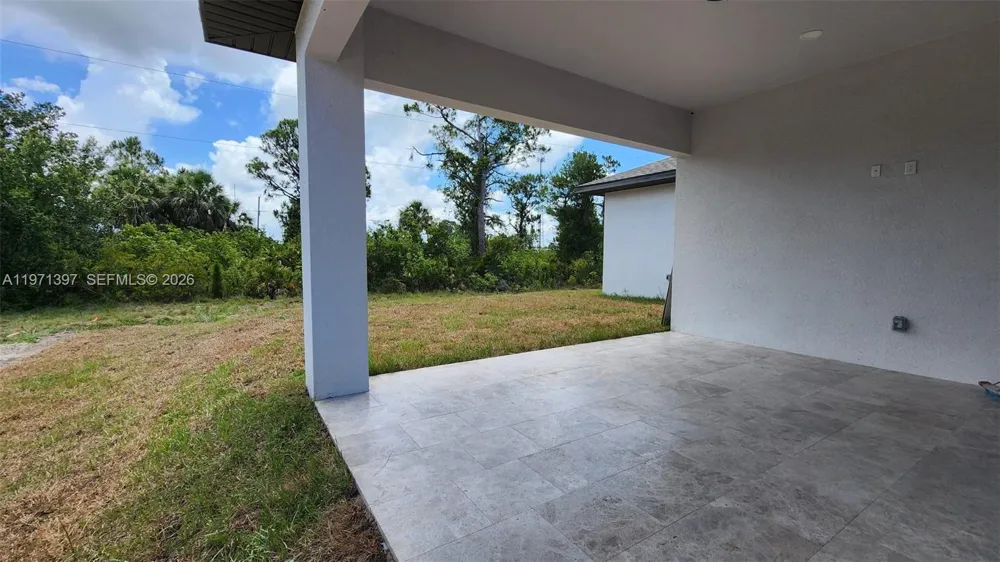 47 E BRIG CR Port Charlotte, FL 33946